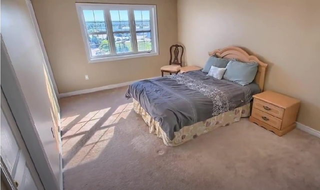 Spacious 3 Bedroom Home in Newmarket, 2 Parking Spaces/Laundry in Long Term Rentals in Markham / York Region - Image 5