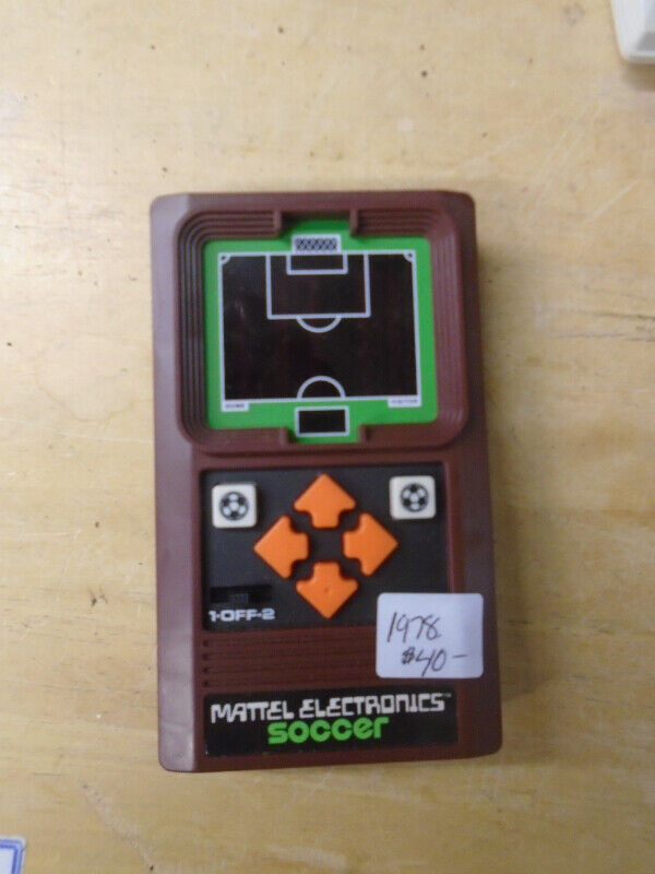Vintage handheld games in Other in Annapolis Valley - Image 2