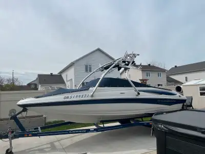 Inboard Heritage Trailer, brakes replaced in 2021 Engine Mercury 4.3 L MPI ALPHA 260 Maximum HP Widt...