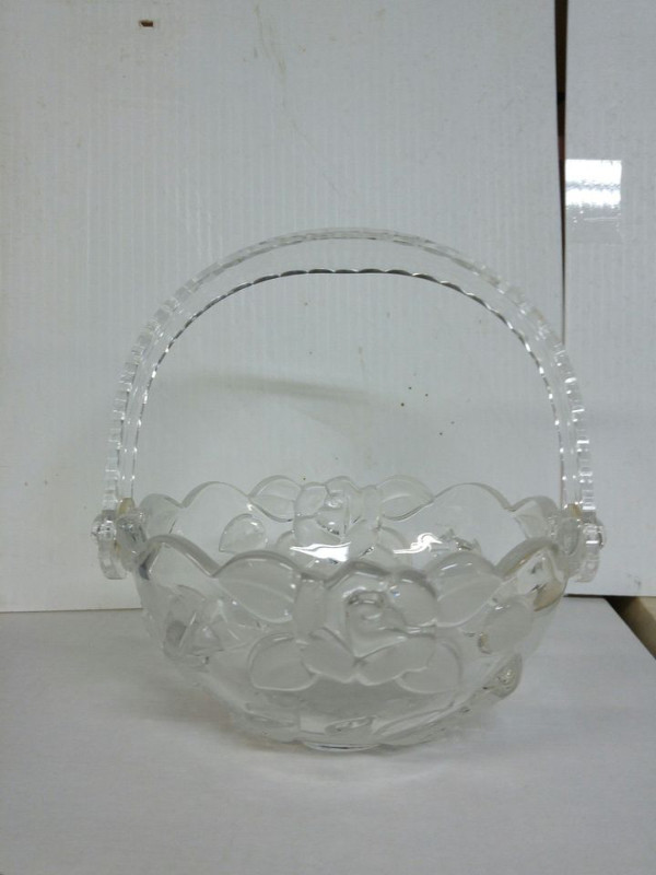 Cut Glass Bowls- in Kitchen & Dining Wares in City of Halifax - Image 3
