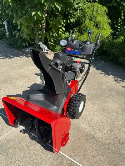 26” Toro Snowblower Souffleuse a Neige, View more