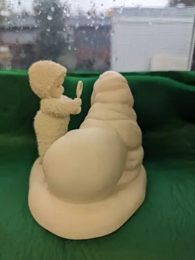 NEW SNOWBODY LITTLE GIRL AND A WALRUS

, View more