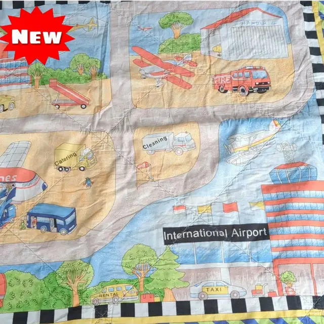 Waterproof Play Mat  in Bedding in Oakville / Halton Region - Image 2