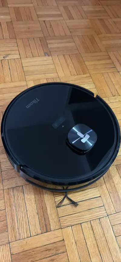 Powerful 2-in-1 vacuum and mop combo is black with lidar navigation. Tikom L9000 model has 4000Pa su...