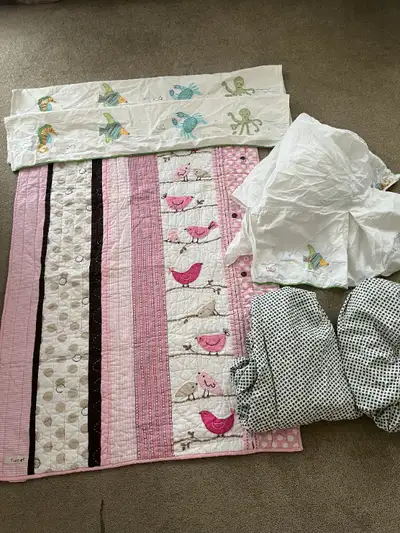 New with Tags Pottery Barn Green Fitted Crib Sheets $15 each Pottery Barn Quilt $20 Pottery barn Val...