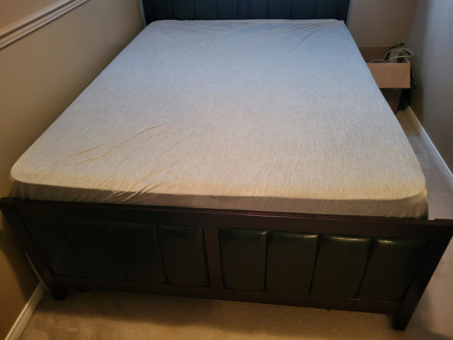 Queen Size Bed with Headboard in Beds & Mattresses in Oshawa / Durham Region - Image 3