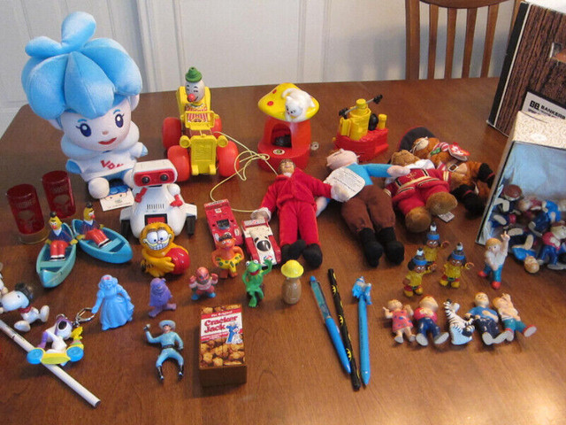 Lot de jouets anciens variées 1960-1990 dans Art et objets de collection  à Longueuil/Rive Sud