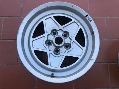 Road wheesl TRX for Ferrari 208 and 308 original, used. Price on request. More parts available. For...