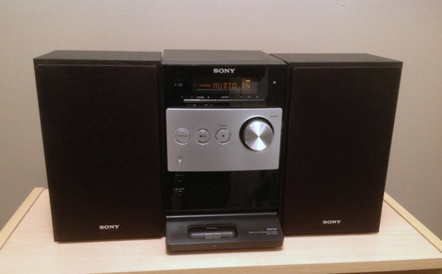 Sony sound system in Stereo Systems & Home Theatre in Regina