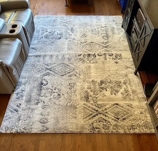Area Rug  6' 6" X 9' 5" in Rugs, Carpets & Runners in Ottawa - Image 11