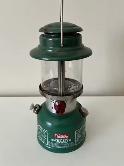 Vintage Coleman Easi-Lite 321B lantern. Lantern made in Canada, glass globe made in USA. Good workin...