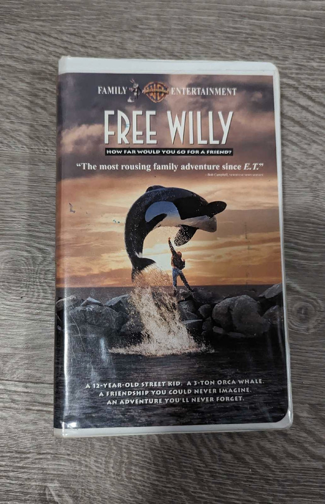 Free Willy VHS Movie  in CDs, DVDs & Blu-ray in City of Toronto