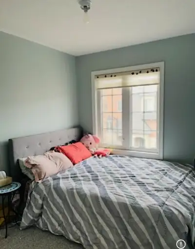 Room for rent near Gore and Queen from August
