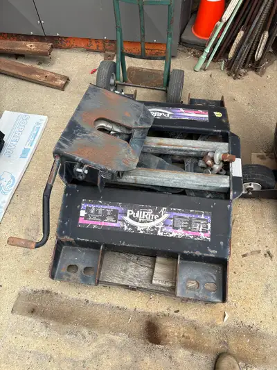 PullRite SuperGlide 5th wheel receiver. Model: 3600 This receiver came off of a 2015 gmc 3500