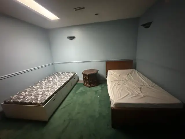 ROOM FOR RENT FOR FEMALE 63826904168449120