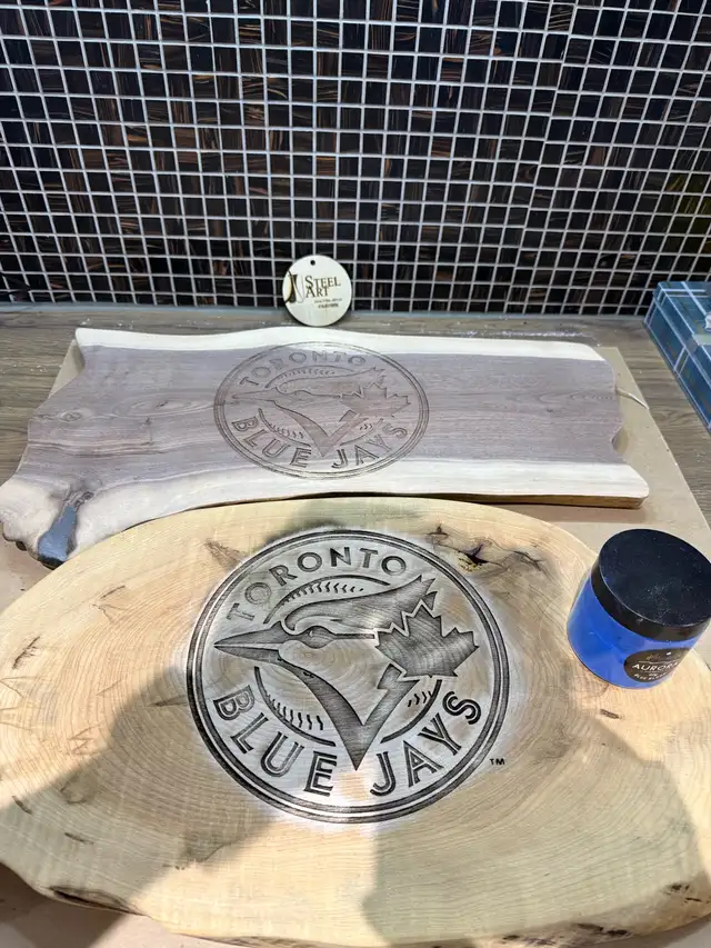 Handcrafted Toronto Blue Jays Live Edge Wall Clock in Home Décor & Accents in Markham / York Region - Image 5