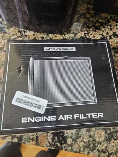 This filter works with most BMW Models, brand new air filter