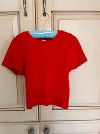 Girl's red ribbed t-shirt from Garage in size XS
