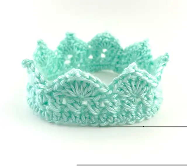 Couronne fait à la main - handcrafted crown64840220211202122