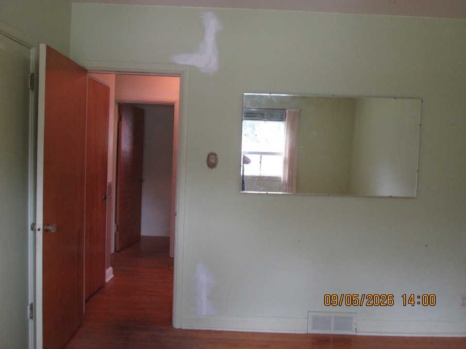 close to U of M, 4 bedrooms house for Rent 4