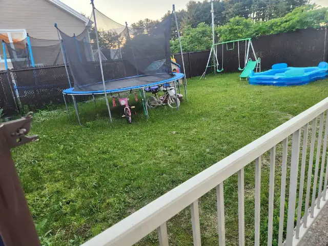 LARGE 4.5 FOR RENT – LANORAIE