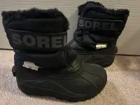 Boys sorel winter boot size 13