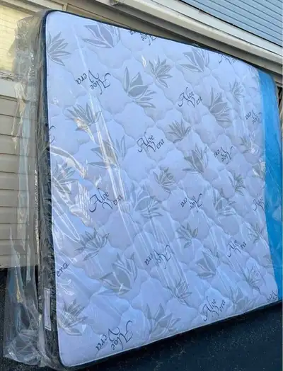 Matelas King et Queen à vendre , View more