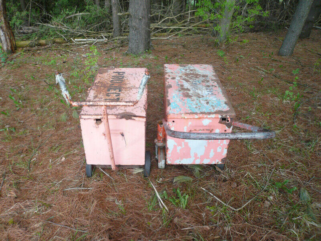 2  Construction  tool   box  on  wheels in Hand Tools in Oakville / Halton Region - Image 3
