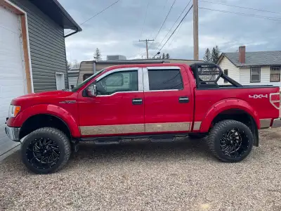 5.4 engine. Cam Phaser Deleted.LOW MILAGE ONLY-143,000 km.4x4 .very well taken care of, always parke...