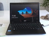11" Acer Aspire One Notebook