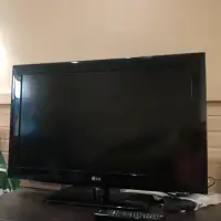 LG TV 32 inches with tv trolly 
