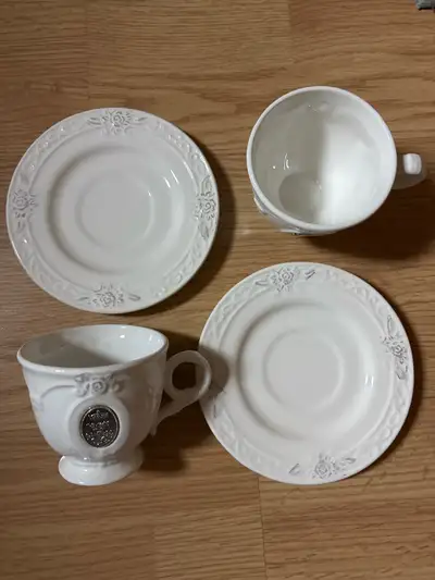 Bombay Priscilla Tea Set (NEW) Set of 2, View more