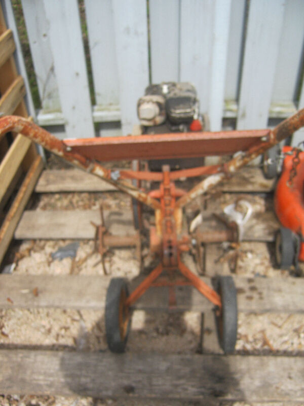 ROTOTILLER-(DIRECT DRIVE) $199 in Lawnmowers & Leaf Blowers in Vernon - Image 4