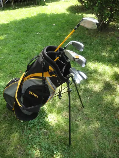 Ladies RH Golf Clubs, View more