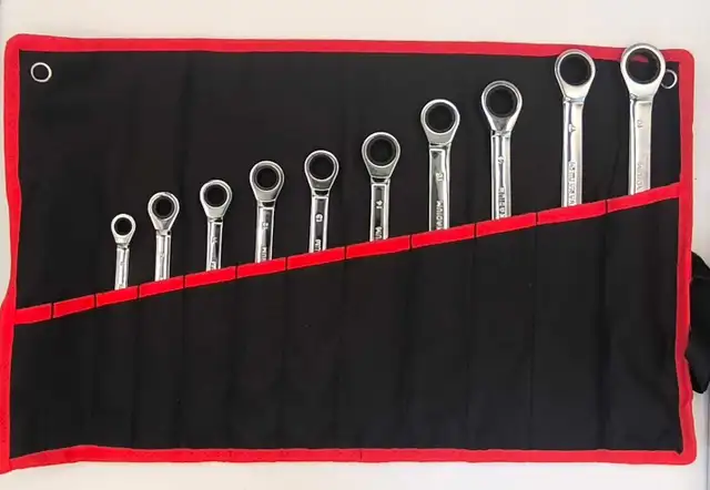 10-Piece Ratcheting Combination Wrench Set | Metric | CR-V Steel in Hand Tools in City of Toronto - Image 4