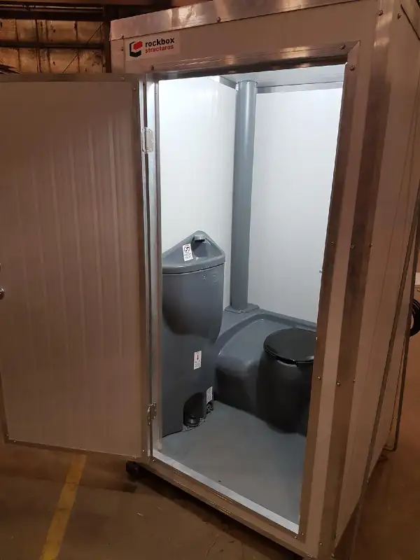 Heated Portable Toilets64520010404353122