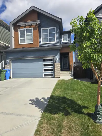 Beautiful Single Family Home - For Rent in Sage Hill