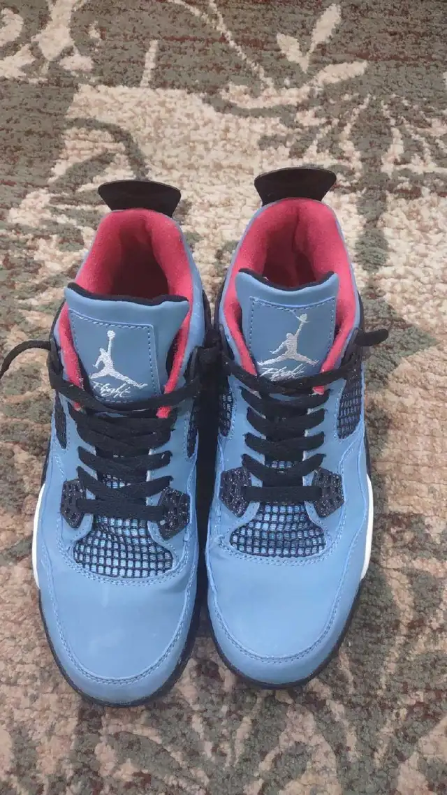 Jordan 4 Travis scott in Men's Shoes in Mississauga / Peel Region - Image 2