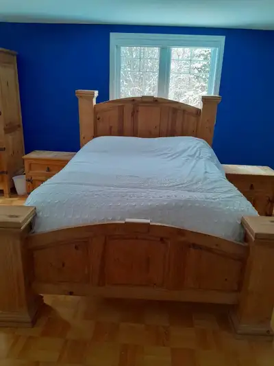Ensemble mobilier chambre bois massif pin mexicain 5 mcx Queen, View more