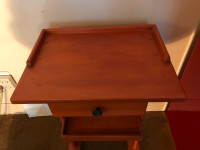 petite meuble vintage peut servir table chevet salon chalet