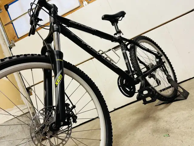 Overhauled Norco aluminum mountain bike with lots of upgrades in Mountain in Markham / York Region - Image 6