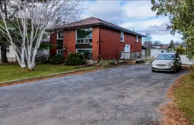 3-Bedroom Upper Unit – 1-1342 Montreal Street, Kingston