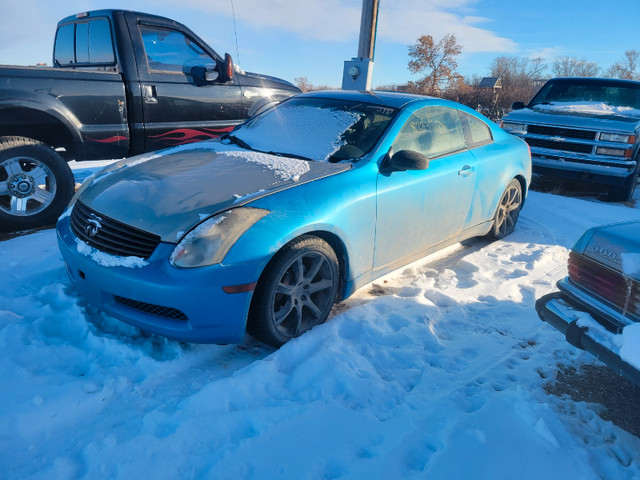 Manual g35 coupes in Cars & Trucks in Moose Jaw