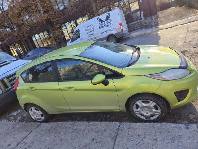 Belle Ford Fiesta 2012 auto 230k AC tt électriques sièges chauff — photo 3