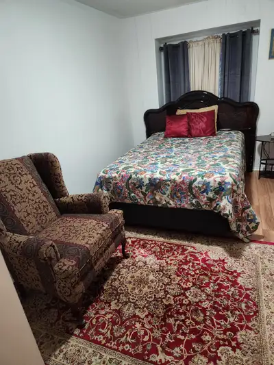FURNISH ROOM  WITH  LARGE WASHROLM AVILABLE IMMEDIATELY