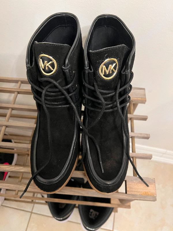 Micheal kors wedge boots in Women's - Shoes in Markham / York Region