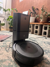 iRobot roomba smart vacuum 