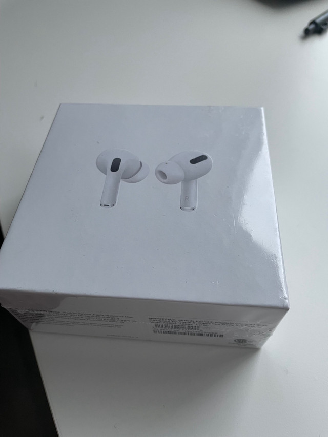 High quality copy of AirPods in Headphones in City of Toronto - Image 3