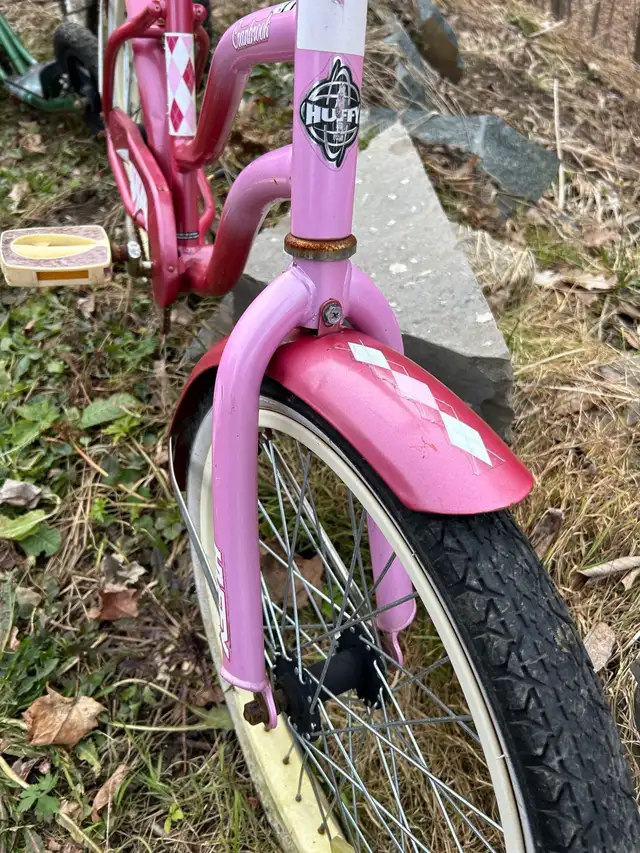 Girls PINK Bicycle ONLY $20!  (PickUp in Kimberley) in Kids in Owen Sound - Image 3