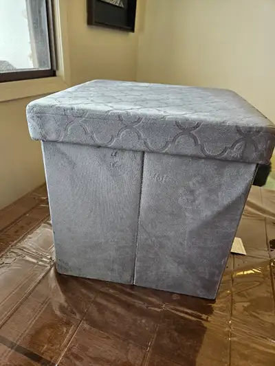 GORGEOUS GRAY VELVET OTTOMAN/PLAY BOX/STORAGE for sale!, View more